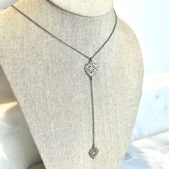 Francesca’s Silver-tone Flat Cable Chain Link Heart Pendant Adjustable Y-Drop Ne - Picture 2 of 4
